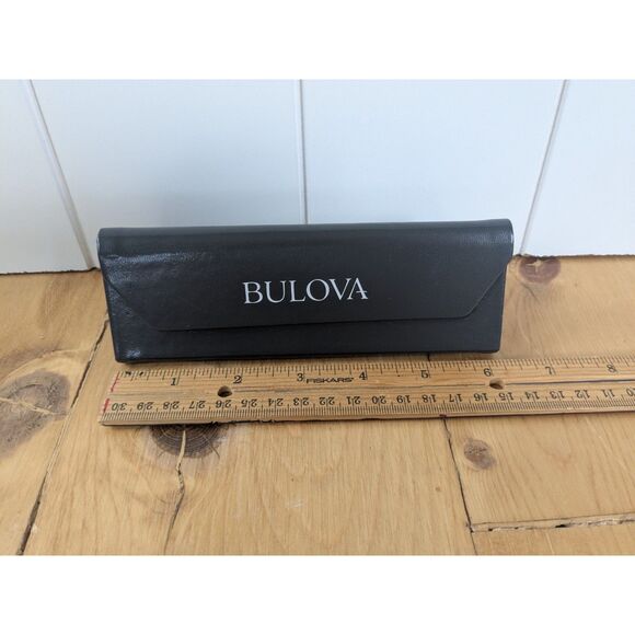 Bulova Triangular Hard Shell Eye Glass Case - Gray - Magnetic Closure - Picture 1 of 3